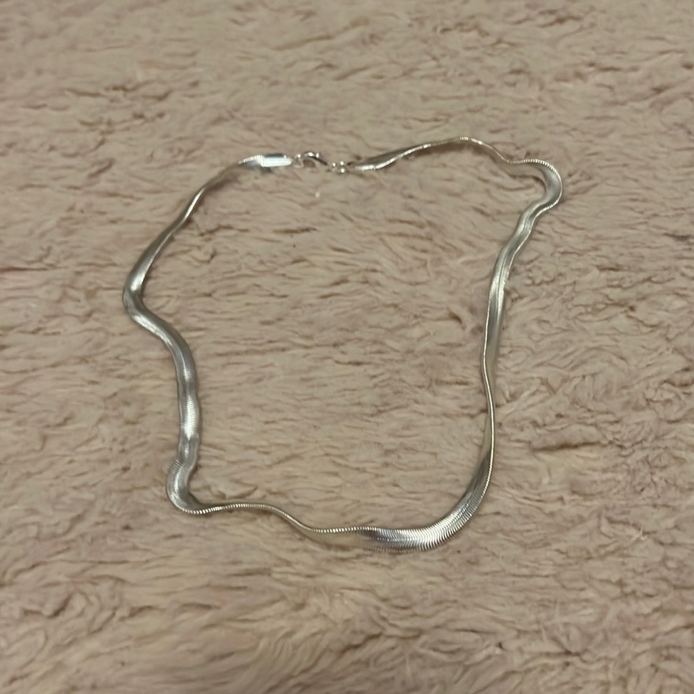 Silver herringbone necklace